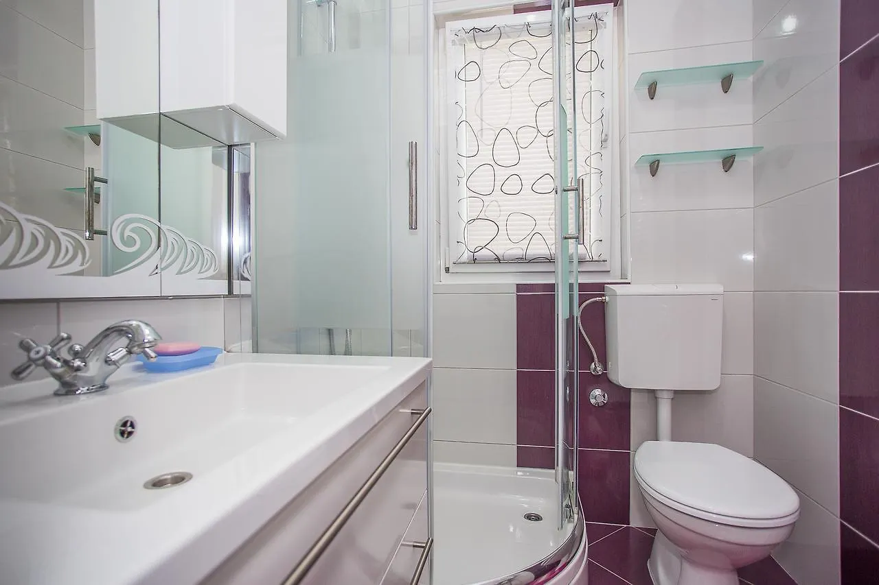 Apartments Villa Ivanka Trogir 0*,
